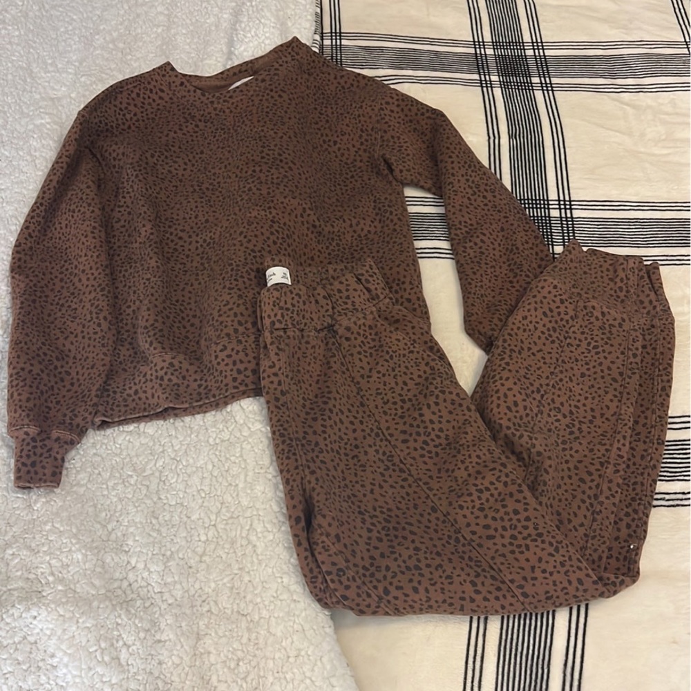 Abercrombie and ditch matching sweat set